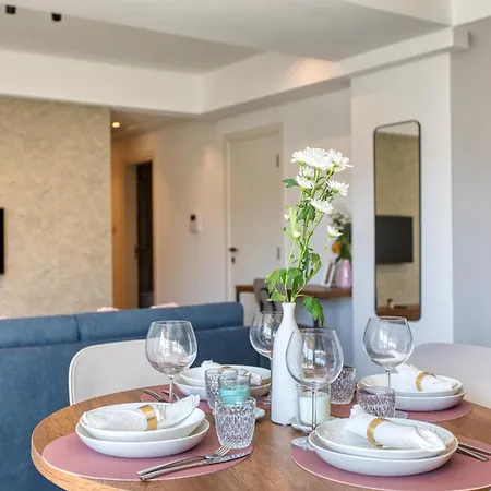 Luxury Heart Of St Julians Sleeps 5