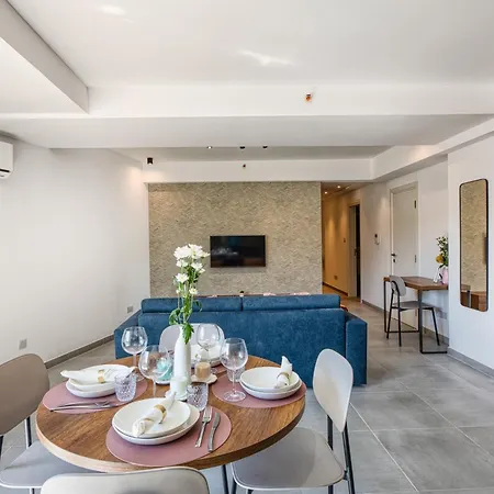 شقة Luxury Heart Of St Julians Sleeps 5 *