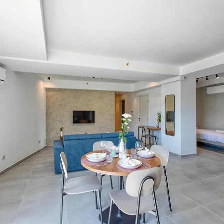 Apartment Luxury Heart Of St Julians Sleeps 5 St. Paul's Bay