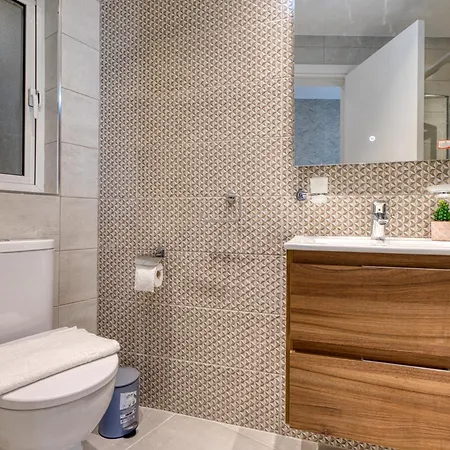 Luxury Heart Of St Julians Sleeps 5 * خليج سانت بول